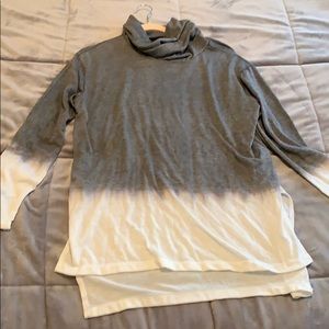 Ombré grey and white turtleneck